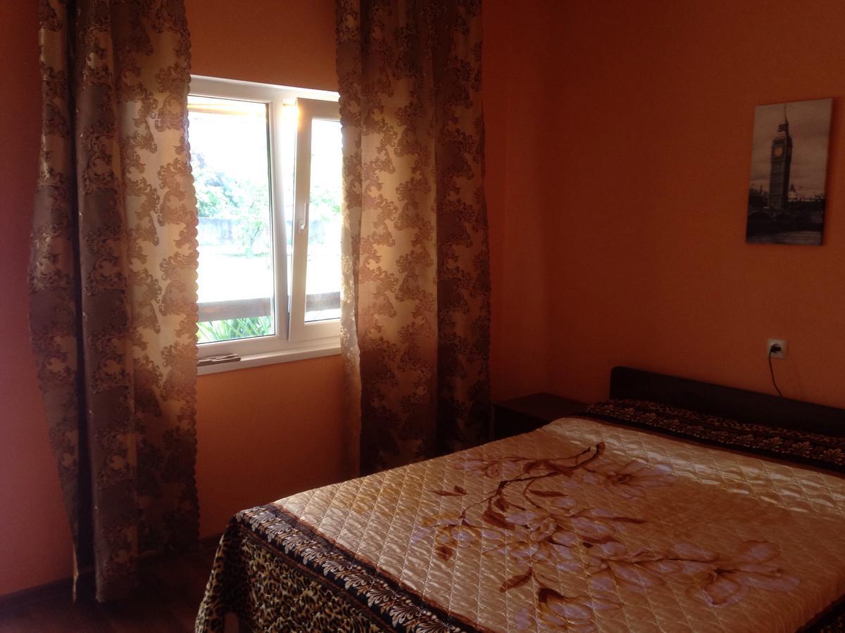 Изабелла Otel Pitsunda Dış mekan fotoğraf